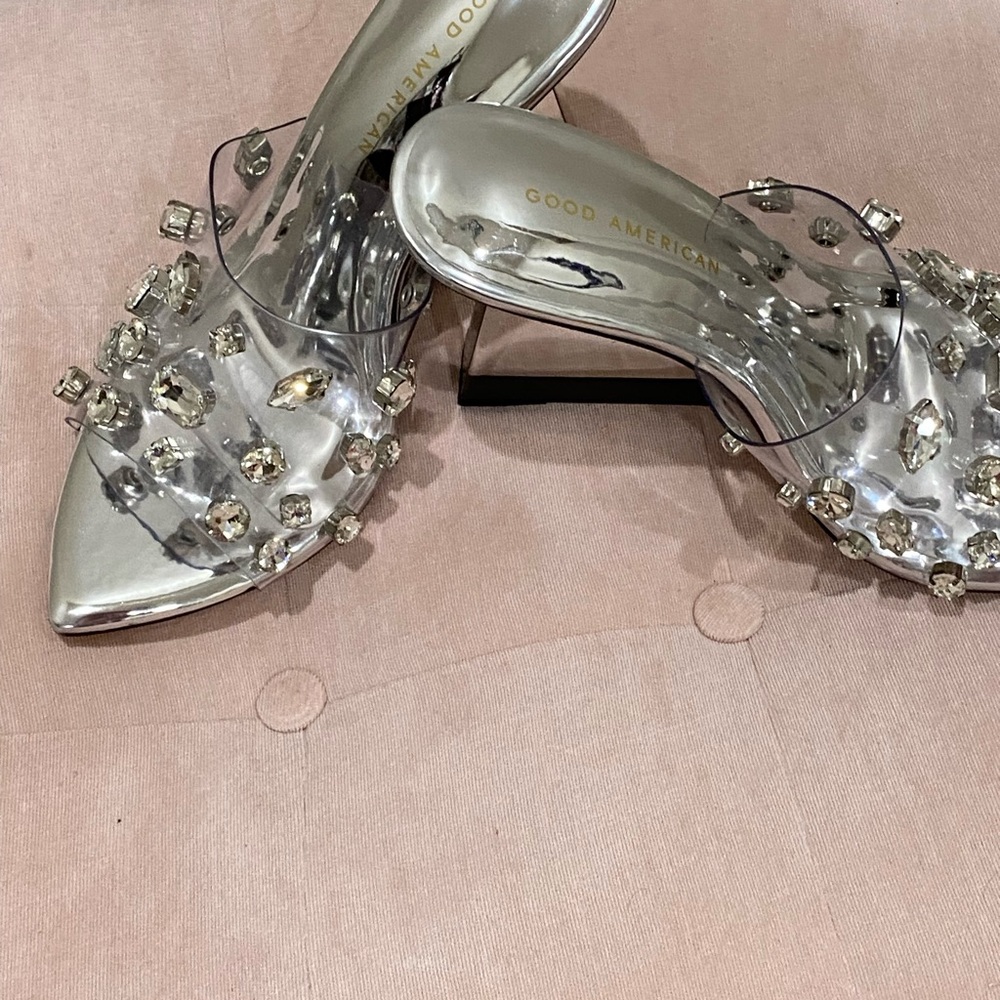 NEW GOOD AMERICAN Jeweled Glass Wedge Sandal Size 8.5